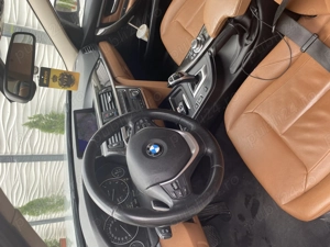 Vând Bmw seria 3 Model Luxury 2012 - imagine 4