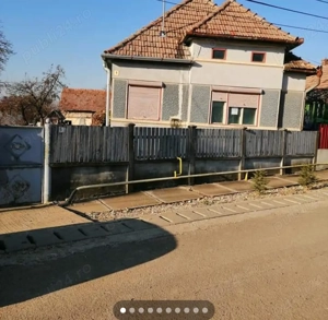 Vând casă la țară 