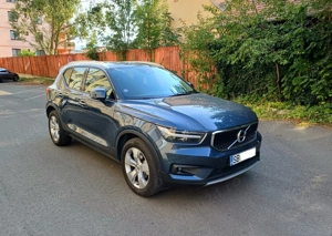 Vând Volvo XC40 T2   Siguranță și Confort într-o stare impecabilă