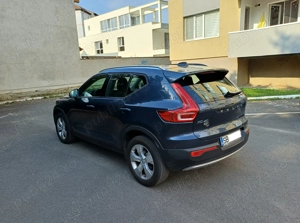 Vând Volvo XC40 T2 MomentumPro  Siguranță și Confort într-o stare impecabilă - imagine 4