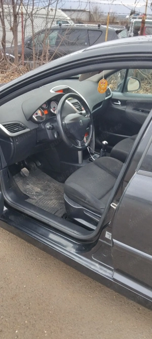 Peugeot 207 - imagine 4