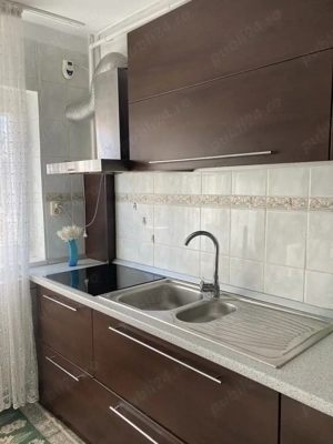 Apartament 3 camere   zonă centrală, renovat recent, complet mobilat - imagine 7