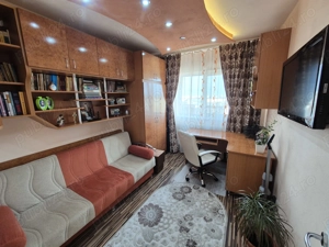 Apartament 4 camere, etaj intermediar, complet utilat   Micălaca - imagine 7