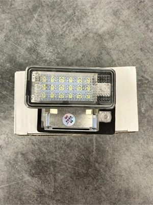 Set 2 lampi led iluminare numar Audi CanBus - imagine 2