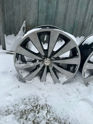 Vând jante R 17 4×100 ET 35 interior 6,3