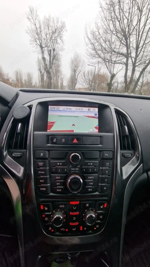 Opel Astra J Sport Tourer - imagine 5