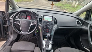 Opel Astra J Sport Tourer - imagine 6