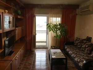 Apartament 2 camere semidecomandat   Zona 5 Călărași - imagine 2