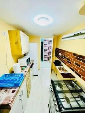 Proprietar vand apartament Central cu 3 camere decomandate - imagine 5