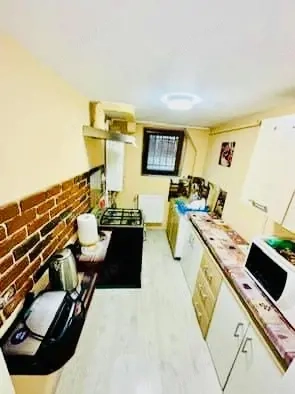 Proprietar vand apartament Central cu 3 camere decomandate - imagine 3