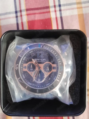 Vând ceas de bărbați nou și rezistent 