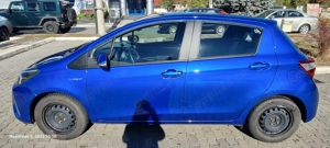Vand Toyota Yaris Hybrid, Dotare Luna, 58,000 km. - imagine 2