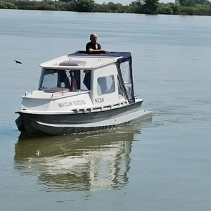 Barca cabinata Mikro 540 - imagine 2