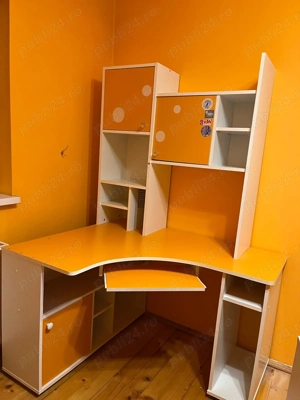 Mobila copii - birou cu biblioteca, dulap, pat cu saltea, noptiera