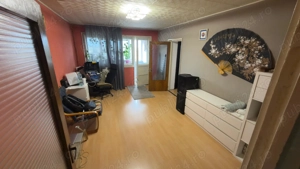 Vand Apartament 3 camere direct proprietar - imagine 2
