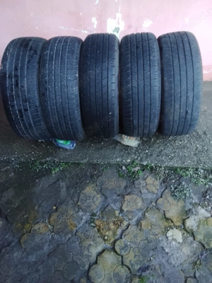 Vând  anvelope  mercedes  - imagine 2