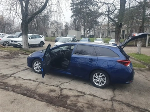 Toyota auris hybrid 2016 - imagine 2