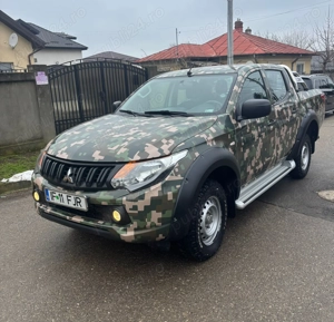Mitsubishi L200 Double Cab M T Instyle - imagine 2