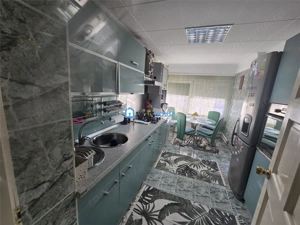 Apartament cu patru camere zona centrala