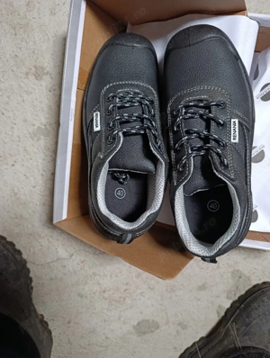 vând bocanci de lucru  - imagine 3