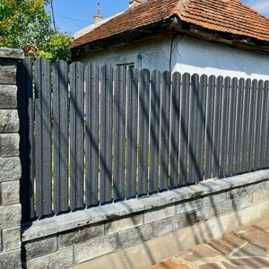 Execut garduri din sipca metalica