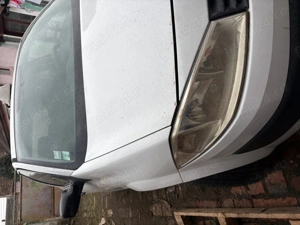 Vând piese Renault megane