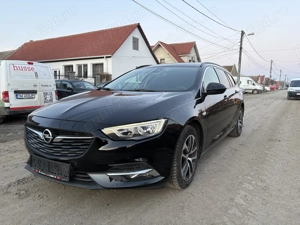 Vând Opel Insignia