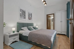 Cazare regim hotelier parcul Carol, Arenele romane  - imagine 2