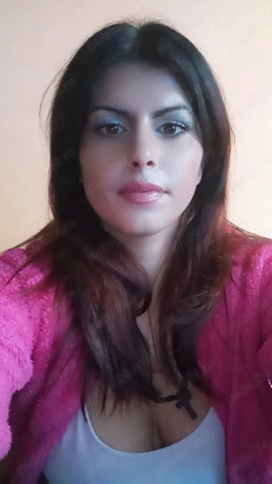 Ofer Servicii Professionale de Make up Stilizare Srancene Tuns Vopsit si Coafat Okazii Nunti !  