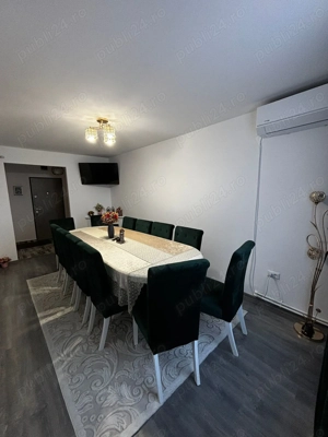 Vând apartament semidecomandat