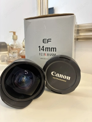 Canon RF 85MM F2  Canon EF 14 MM F2.8