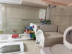 Închiriez apartament cu 2 camere - imagine 3