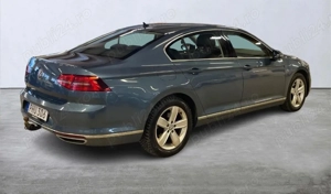 Volkswagen Passat B 8 - imagine 5