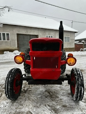 Vând Tractor Fiat 300 - imagine 2
