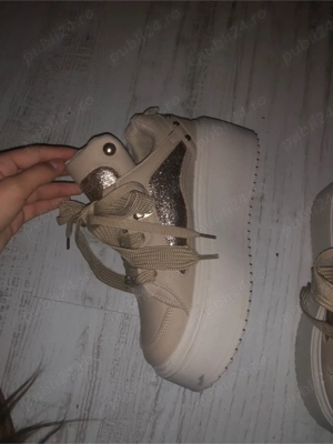 vand adidasi înalti marquiiz!!! urgent  - imagine 3