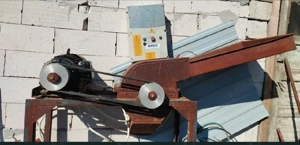 Vând moară cu ciocane la curent trifazic, motor 15 KW