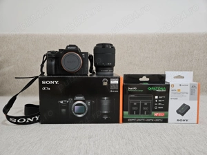  Aparat foto Mirrorless Sony A7III + Obiectiv 28-70 mm + accesorii Aparat foto Mirrorless Sony A7III