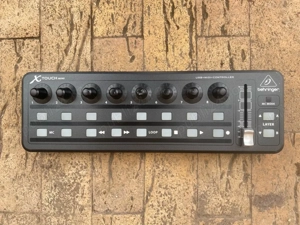 Behringer X touch mini controler midi DAW