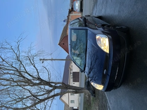 Vând Ford fiesta economică și fiabilă 