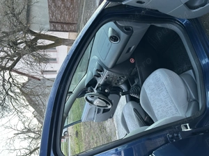 Vând urgent Ford fiesta economică și fiabilă la un preț rezonabil  - imagine 6