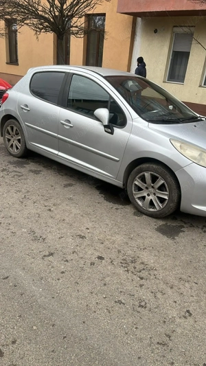 Peugeot 2 km 2000 euro