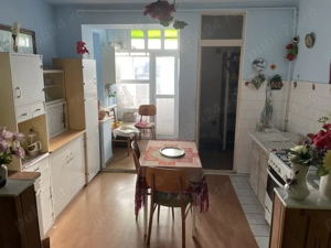 Apartament 4camere zona centrală  - imagine 2