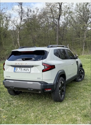 Dacia Duster 3 4x4 Full Option 2024 - imagine 4