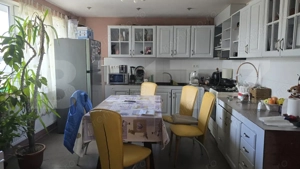 Casa 5 camere, 300 mp, zona UNIO