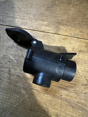 Vând cupla remorcă 7/13 pini nouă .