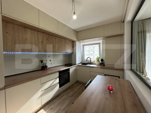 Apartament 3 camere, 70 mp, zona Cetate - imagine 3