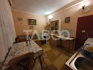 Apartament de inchiriat 2 camere la casa 40 mp utili + curte