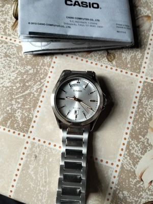 Vând ceas CASIO