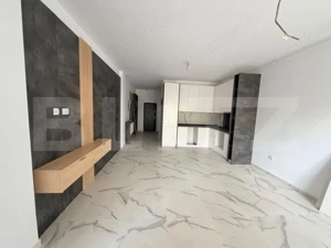 Apartament de vânzare – Cartier Izvor,  3 CAMERE 136500 EUR