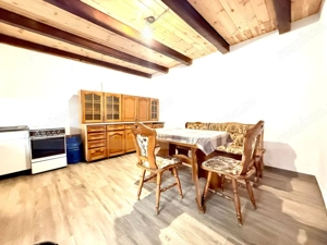  Casă de vânzare în comuna Homorod – liniște, confort și natură  - imagine 4